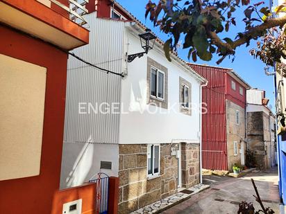 Vista exterior de Casa o xalet en venda en O Grove   amb Calefacció