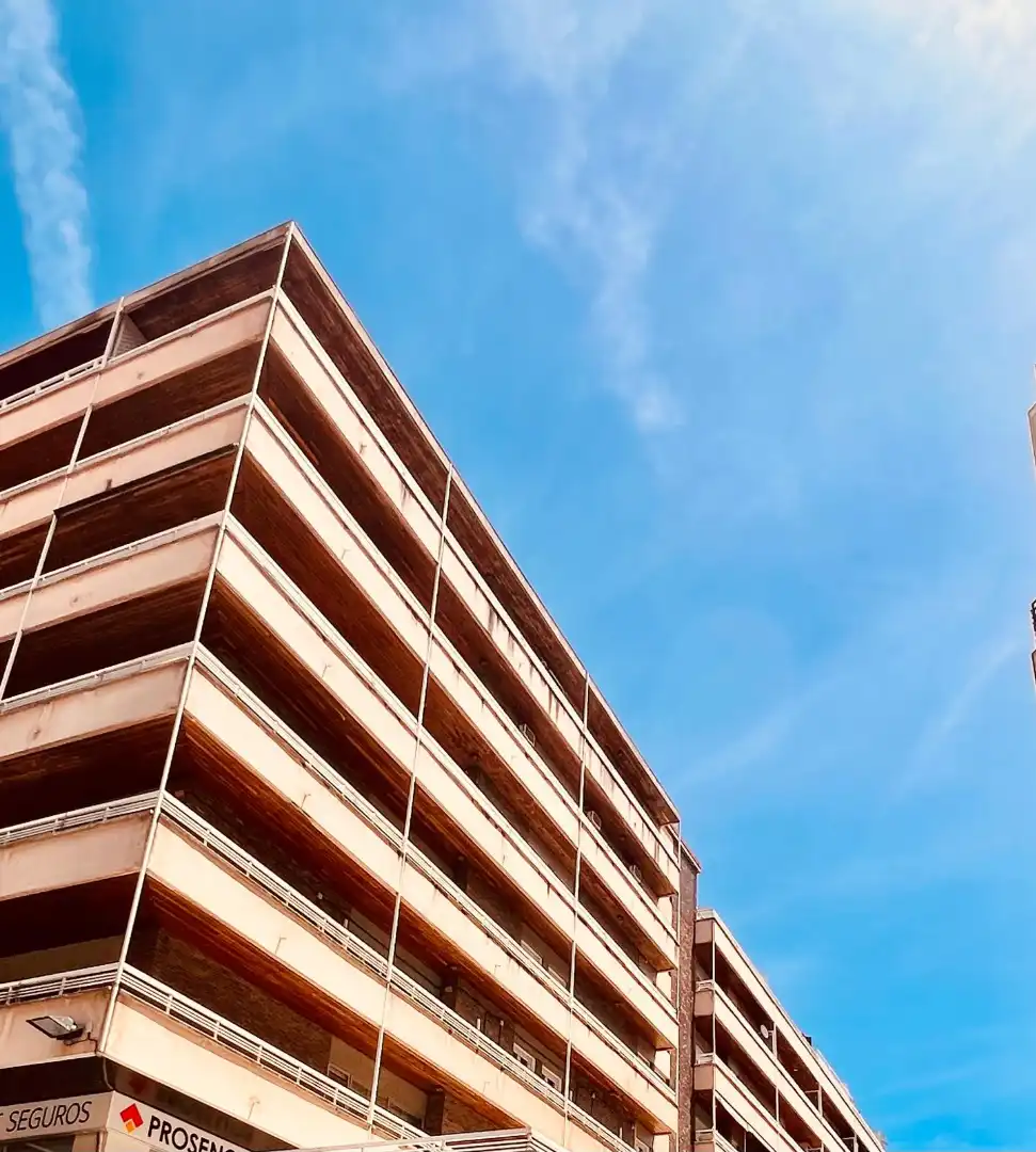 Außenansicht von Wohnung zum Verkauf in Valladolid mit Heizung, Parkett und Terrasse
