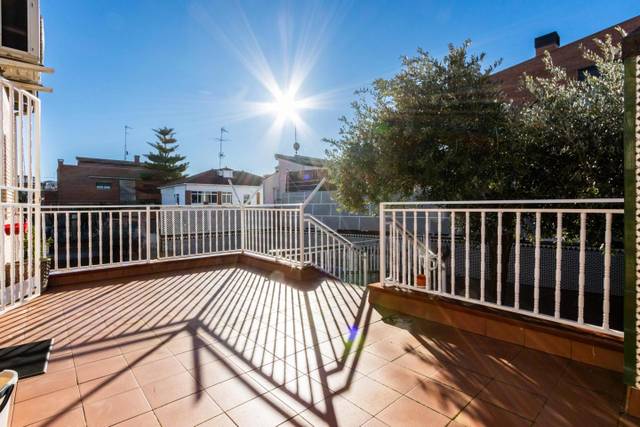 Casa-chalet en Venta en Passatge les Filipines en Can Parellada