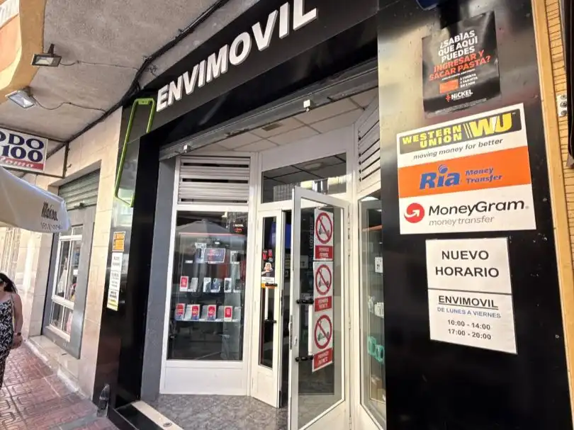 Locale commerciale in cessione a C/ GOLETA 32