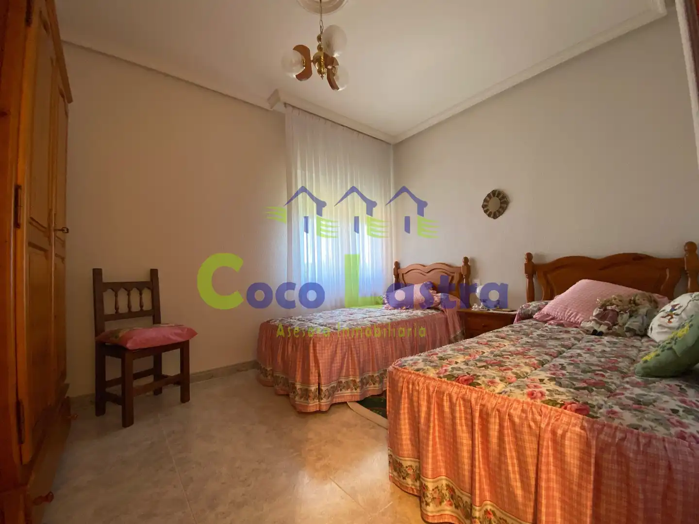 Casa o xalet en venda a Calle Huelmos de Cañedo, Valdunciel