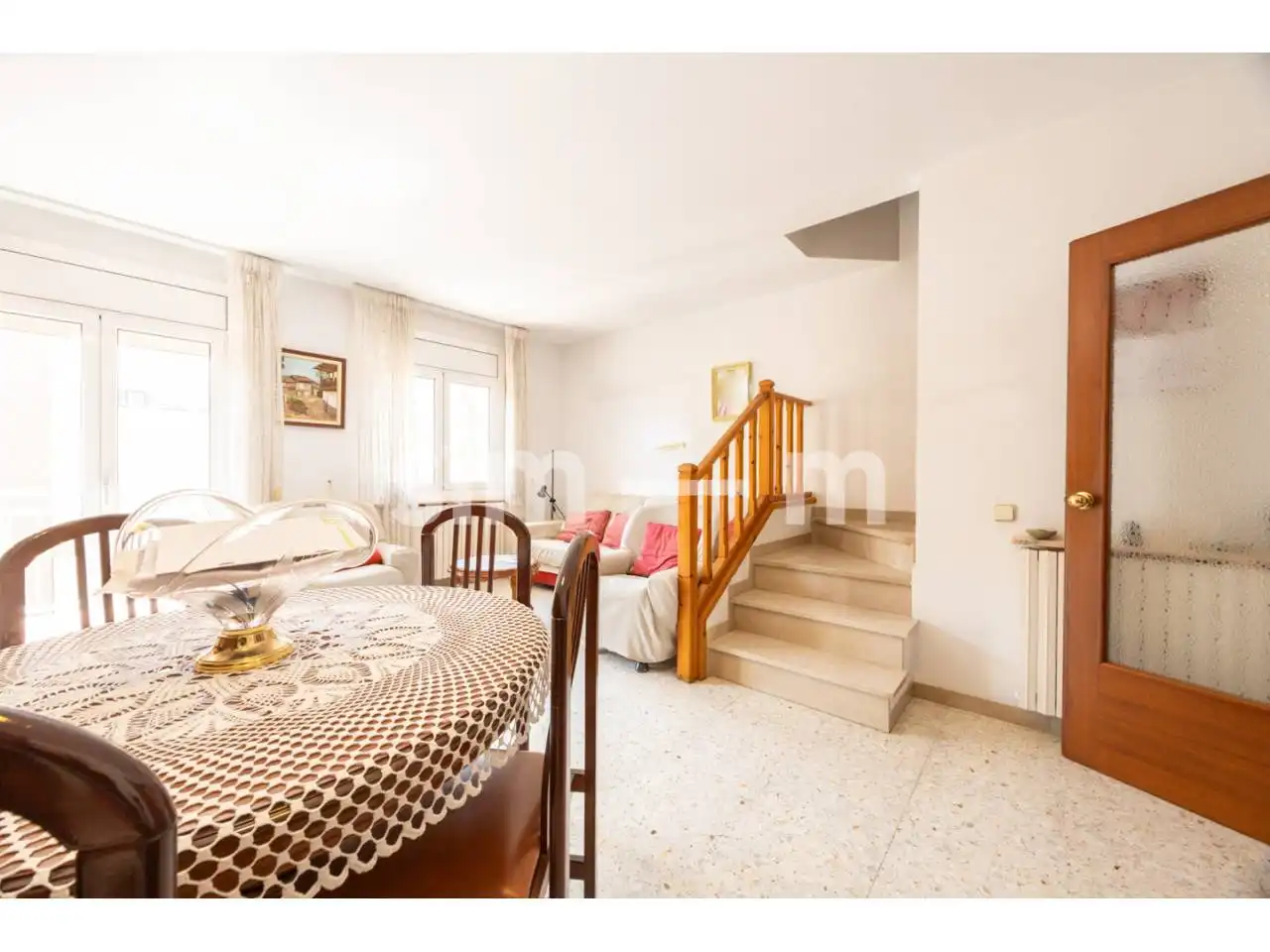 Sala d'estar de Casa o xalet en venda en Manlleu amb Calefacció, Jardí privat i Terrassa