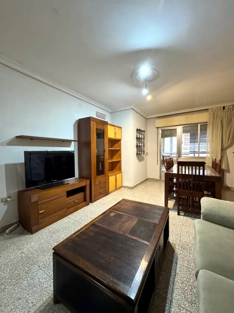 Sala d'estar de Pis en venda en Cáceres amb Calefacció, Terrassa i Moblat