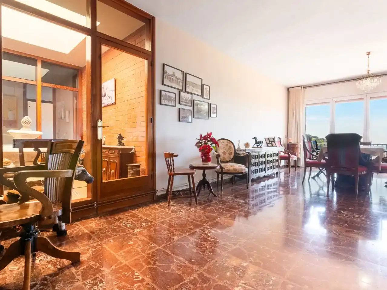 Sala d'estar de Planta baixa en venda en Argentona amb Aire condicionat, Terrassa i Piscina