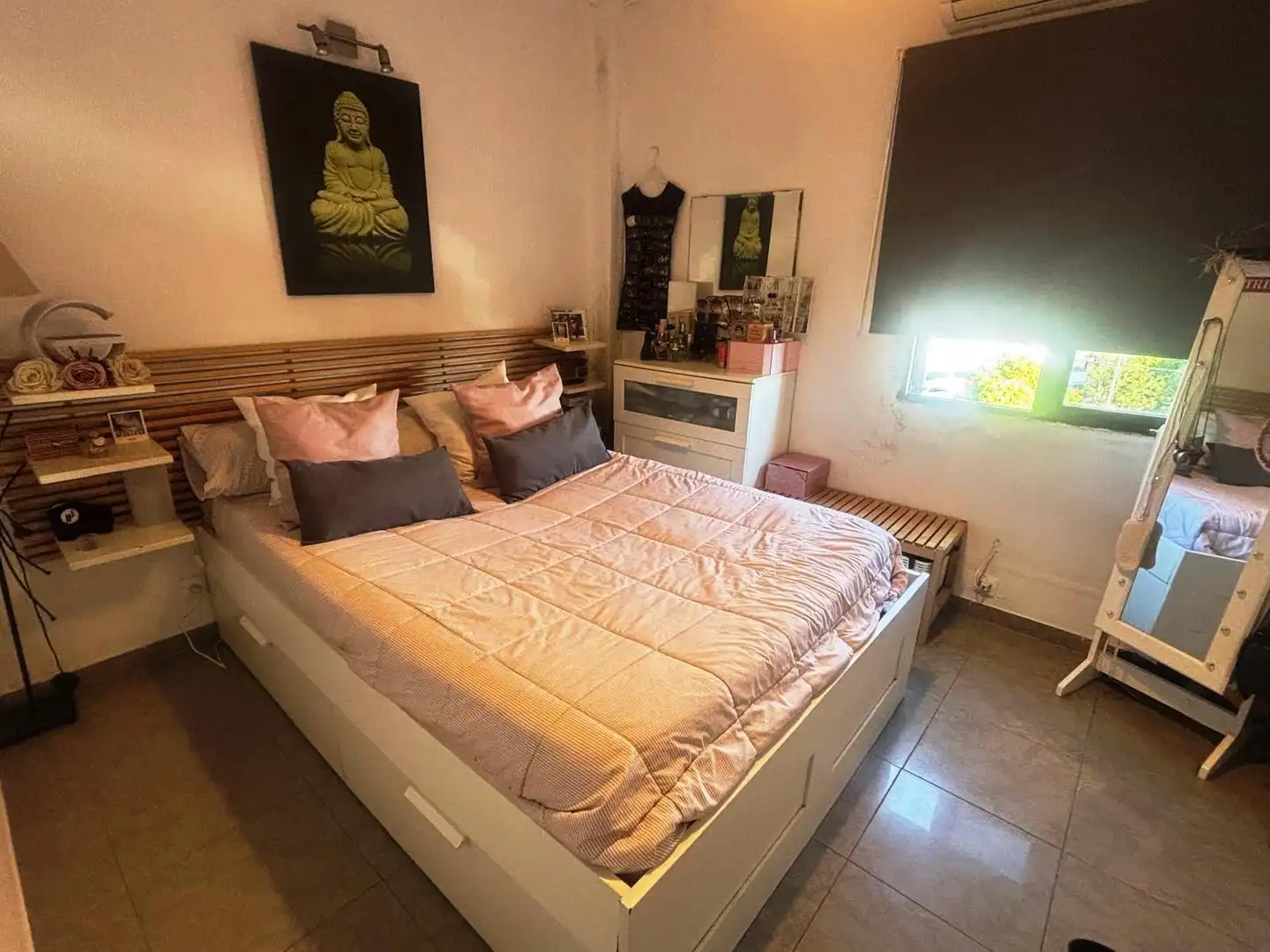 Schlafzimmer von Wohnung zum Verkauf in Gines mit Klimaanlage und Gemeinschaftspool