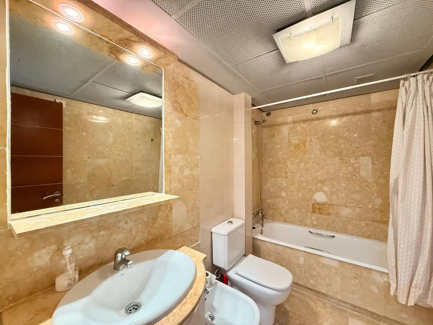 Bathroom of Attic for rent in Torrevieja  with Heating, Furnished and TV