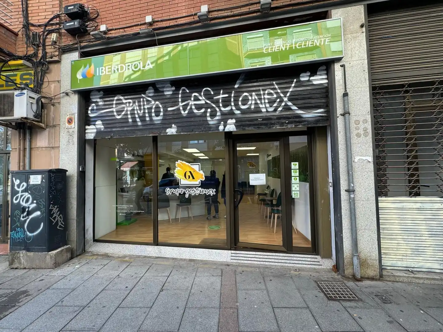 Local en venda en Cornellà de Llobregat amb Aire condicionat