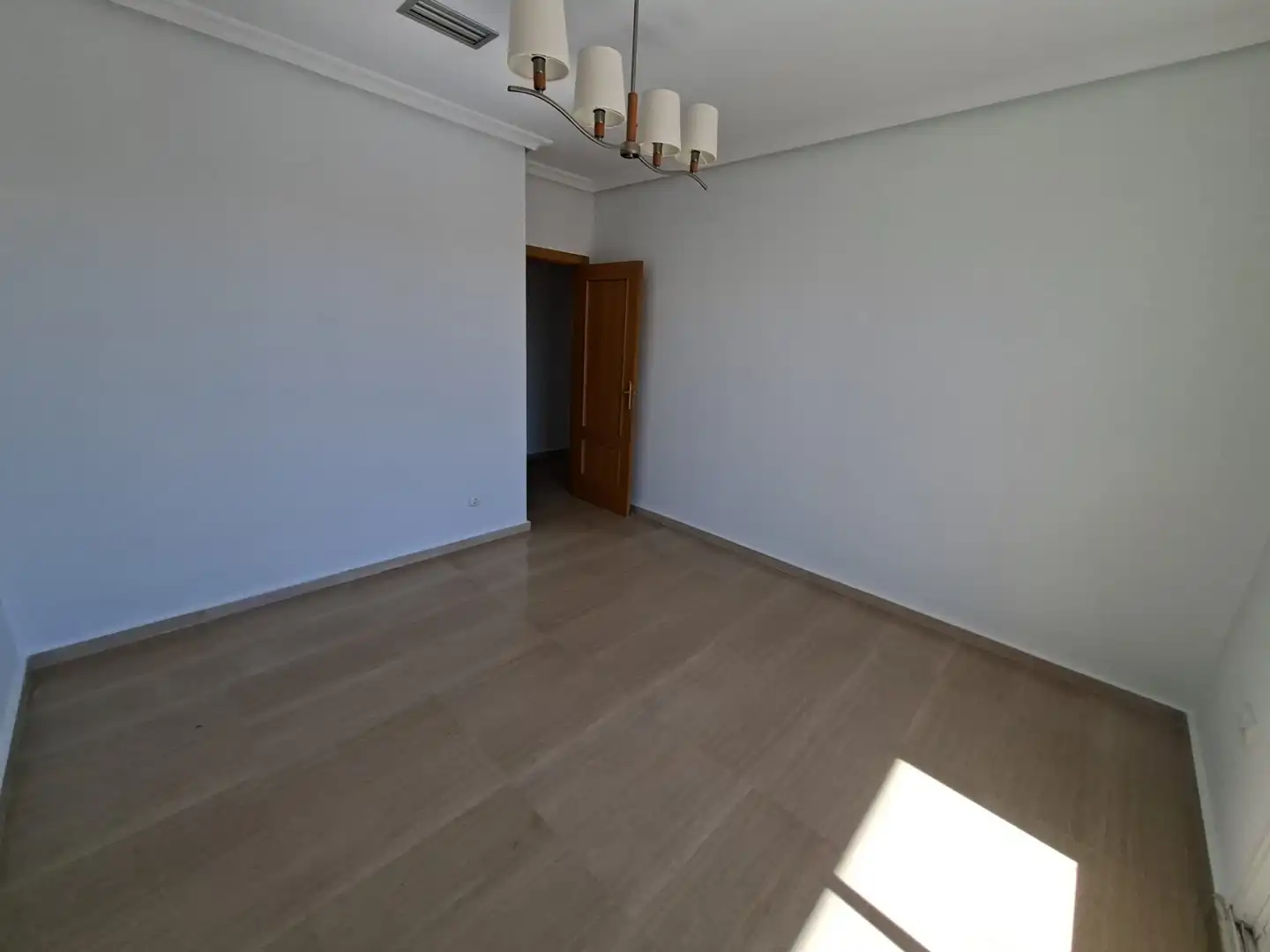 Houses for sale in Plasencia  with Air Conditioner