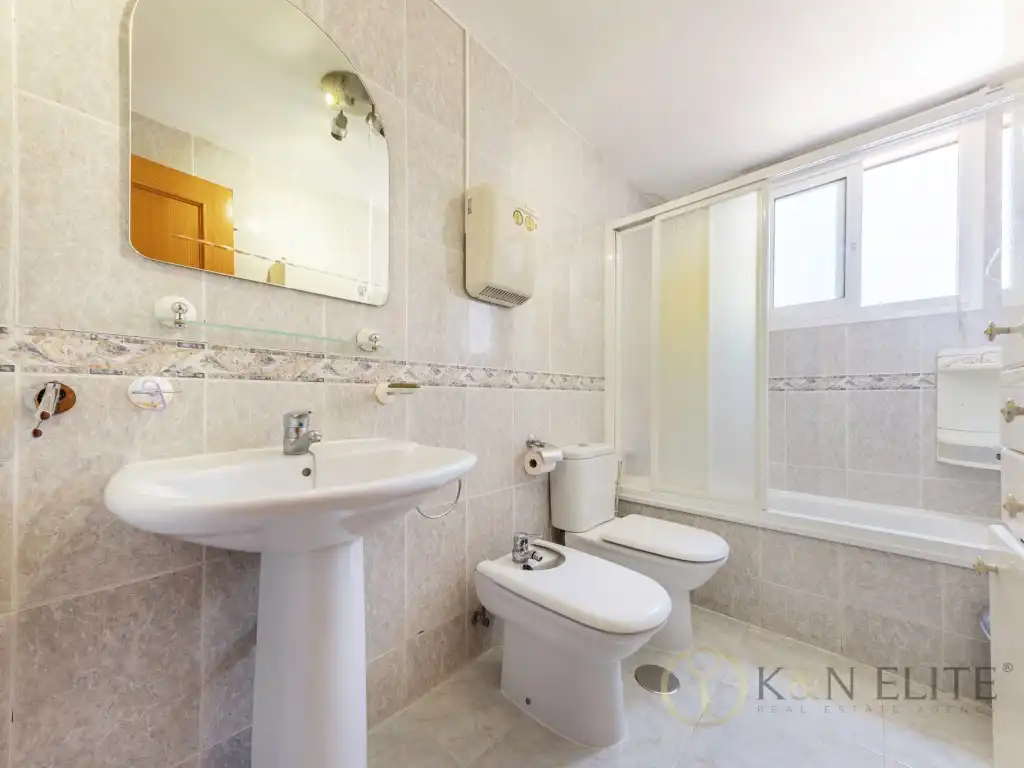 Flat with terrace for sale in Calle del Secretario Juan Antonio Baldovi, imagen 24