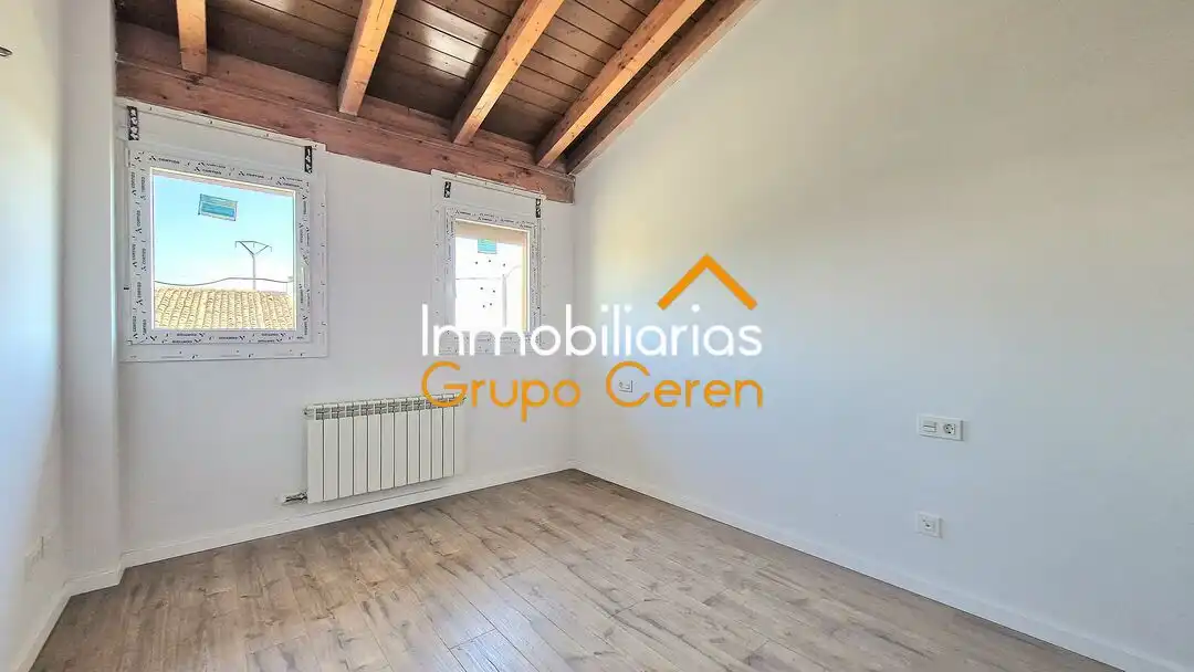 Jardí de Casa adosada en venda en Herramélluri amb Calefacció, Jardí privat i Terrassa