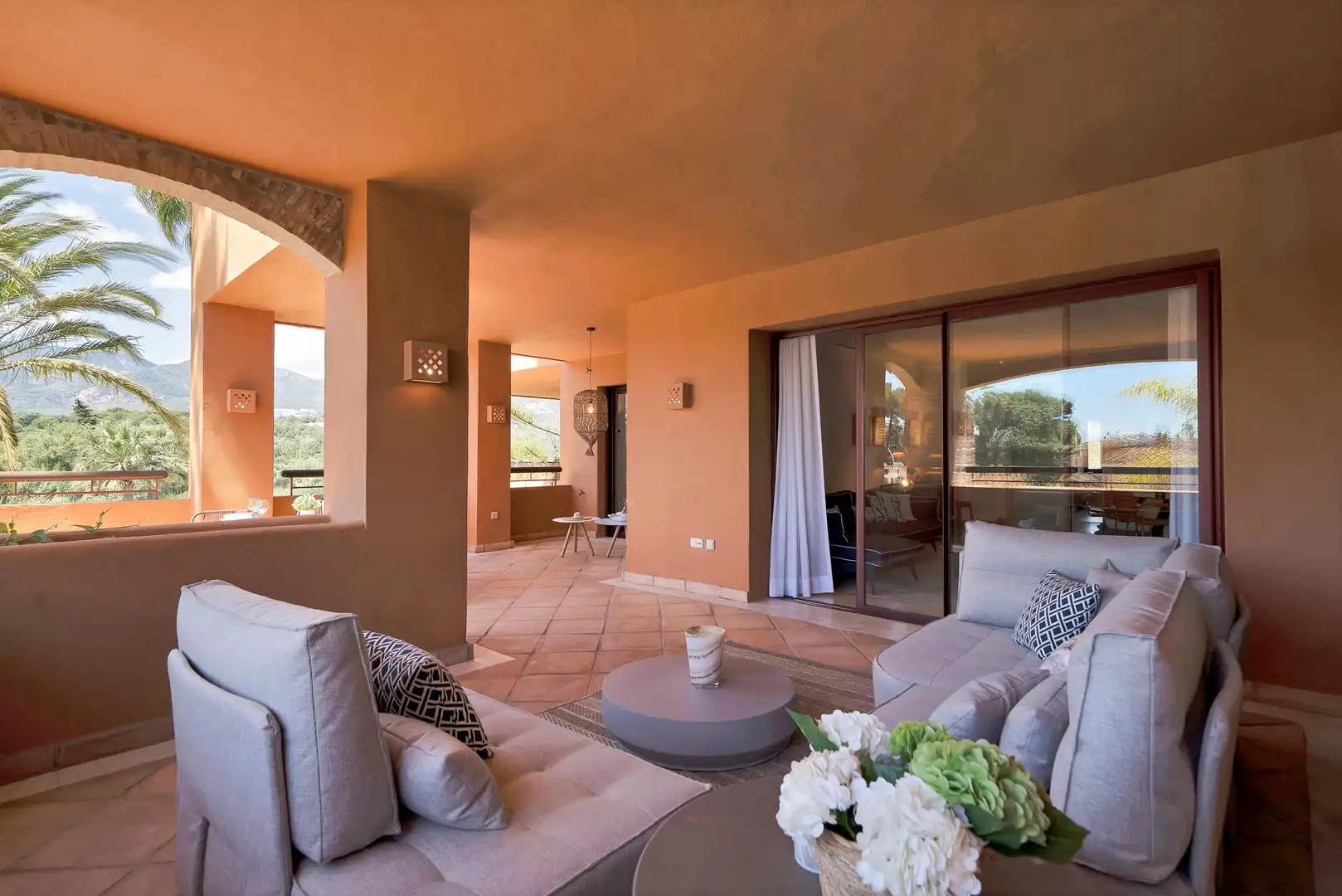 Terrassa de Apartament en venda en Marbella amb Aire condicionat, Calefacció i Jardí privat