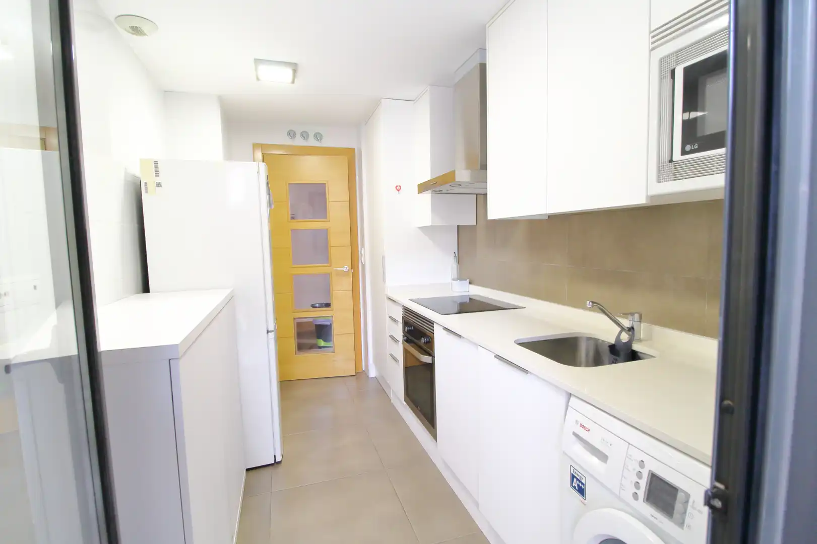 Kitchen of Flat for sale in Valencia  with Air Conditioner, Parquet flooring and Balcony