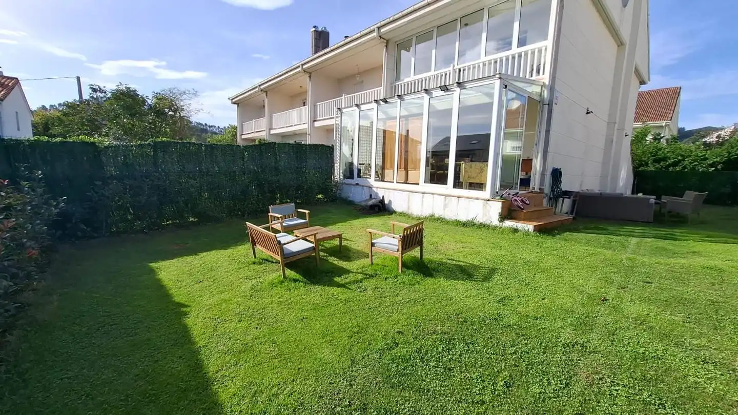 Semi-detached house with terrace for sale in Barrio Mortera-la Puntania