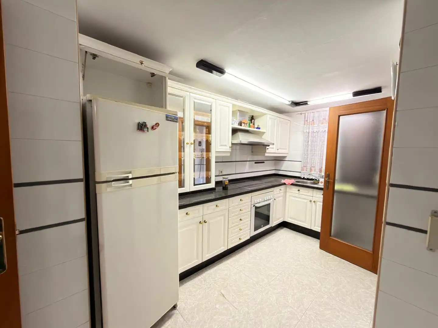 Cocina de Piso en venta en Huelva con Amueblado, Horno y Lavadora