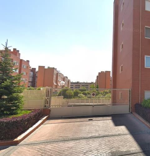 Foto 2 de Garaje en venta en Parla Este, Madrid