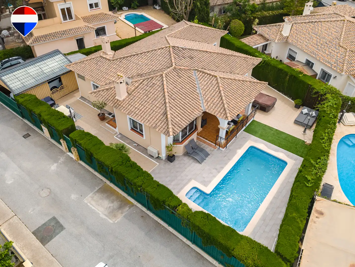 Vista exterior de Casa o chalet en venta en Mutxamel con Aire acondicionado, Terraza y Piscina