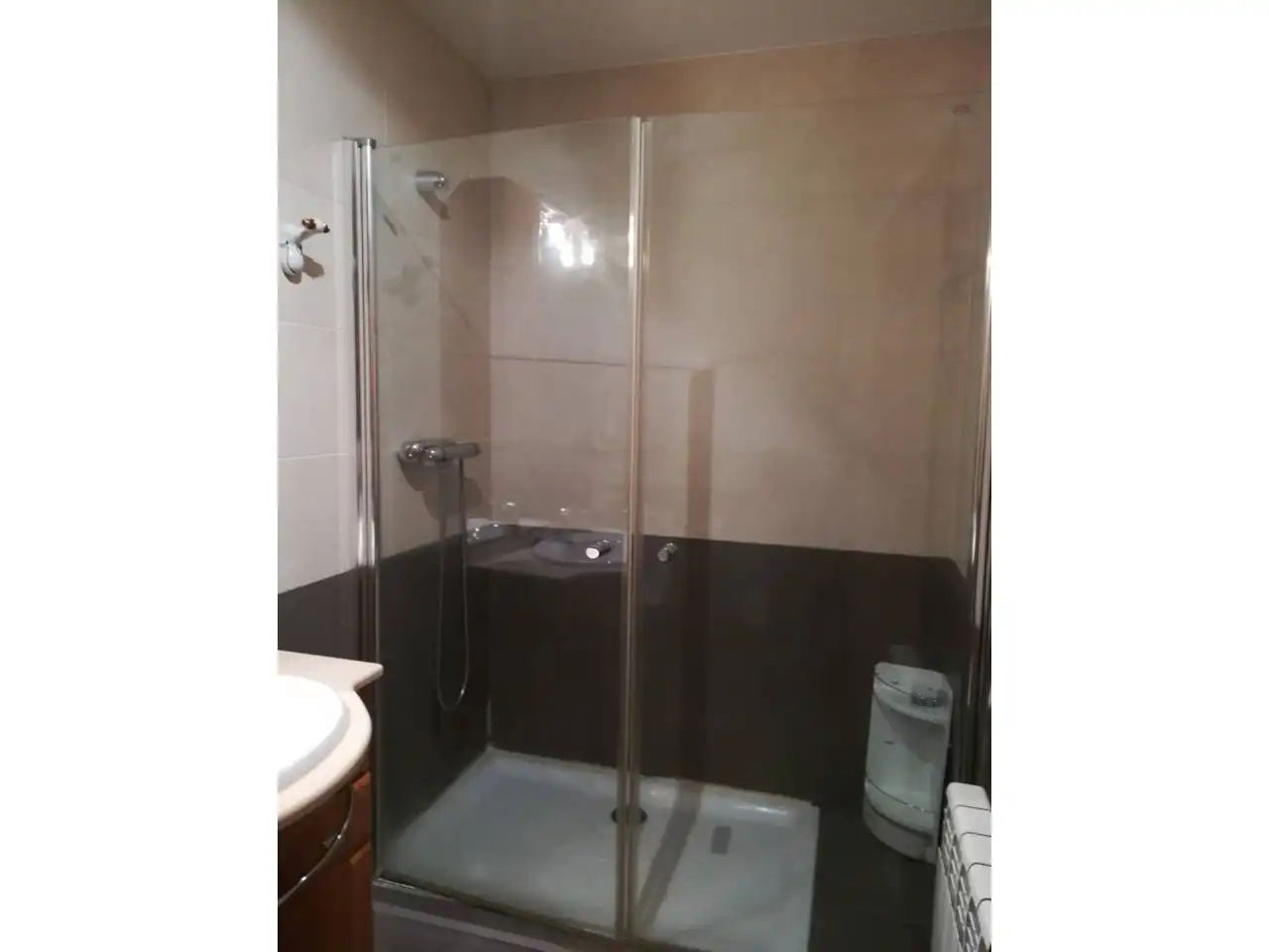 Badezimmer von Wohnung zur Miete in Toledo mit Klimaanlage, Heizung und Abstellraum