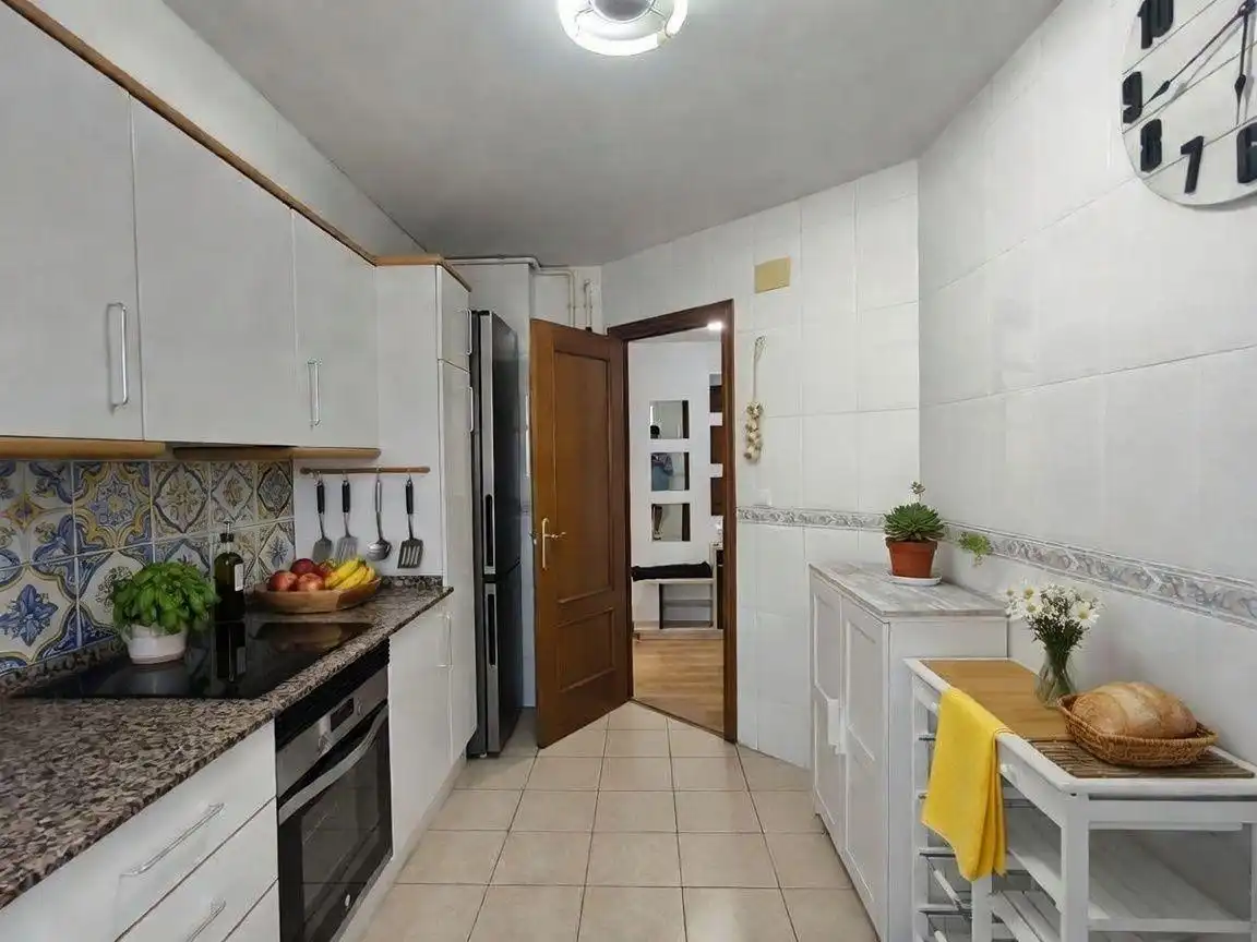 Flat with balcony for sale in VIOLANT D'HONGRIA, imagen 12