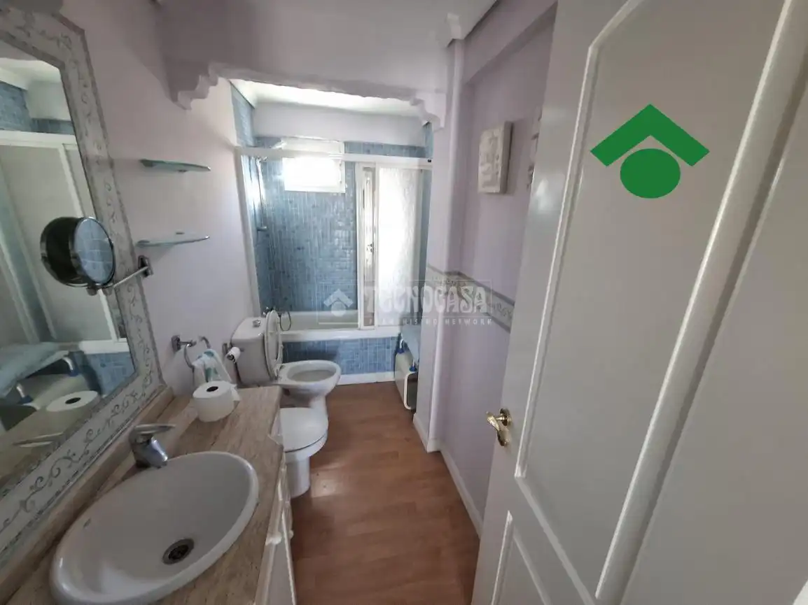 Baño de Piso en venta en Cádiz