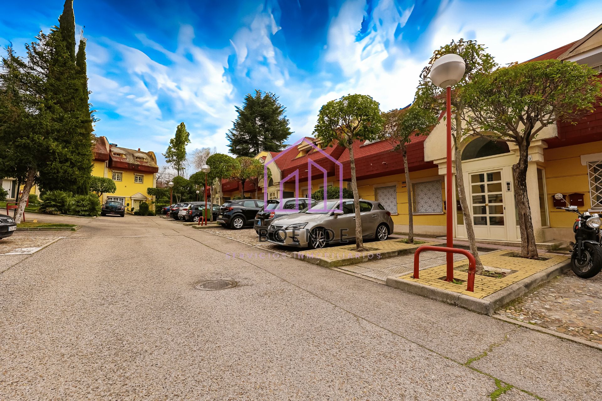 Parking of Flat for sale in La Moraleja  with Heating, Terrace and Oven