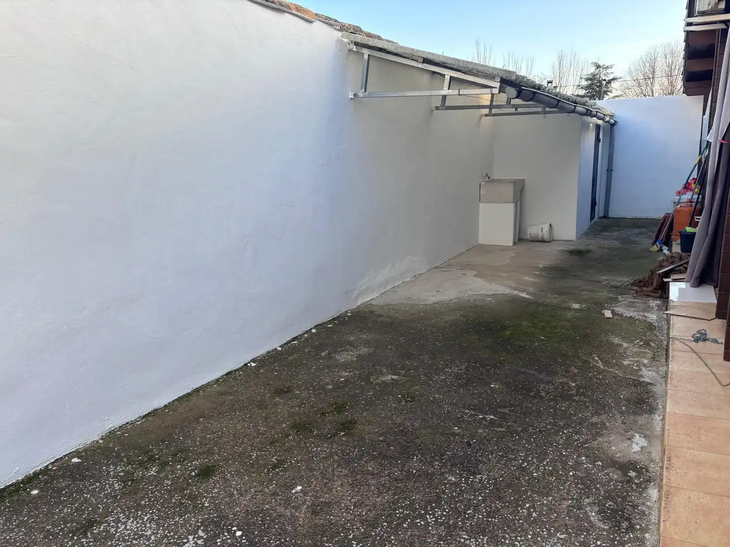 Exterior view of Houses for sale in Almodóvar del Pinar  with Air Conditioner, Private garden and Storage room