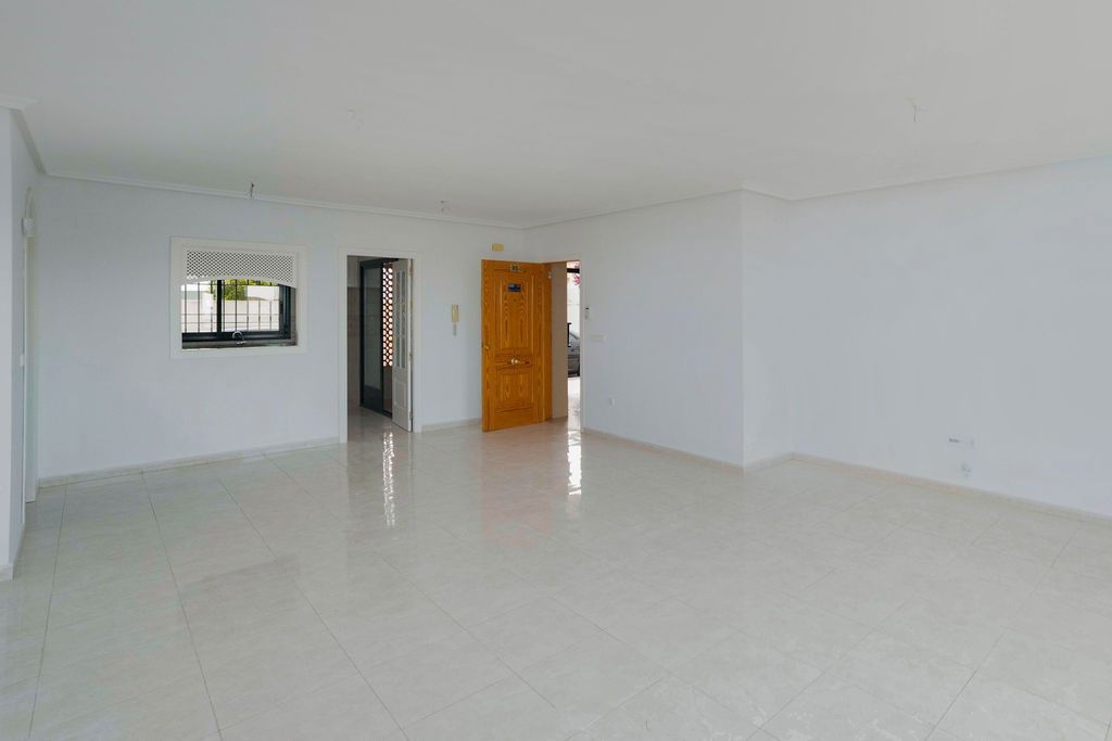 Flat for sale in Orihuela  with Swimming Pool