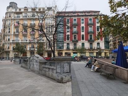 Vista exterior de Pis en venda en Bilbao 