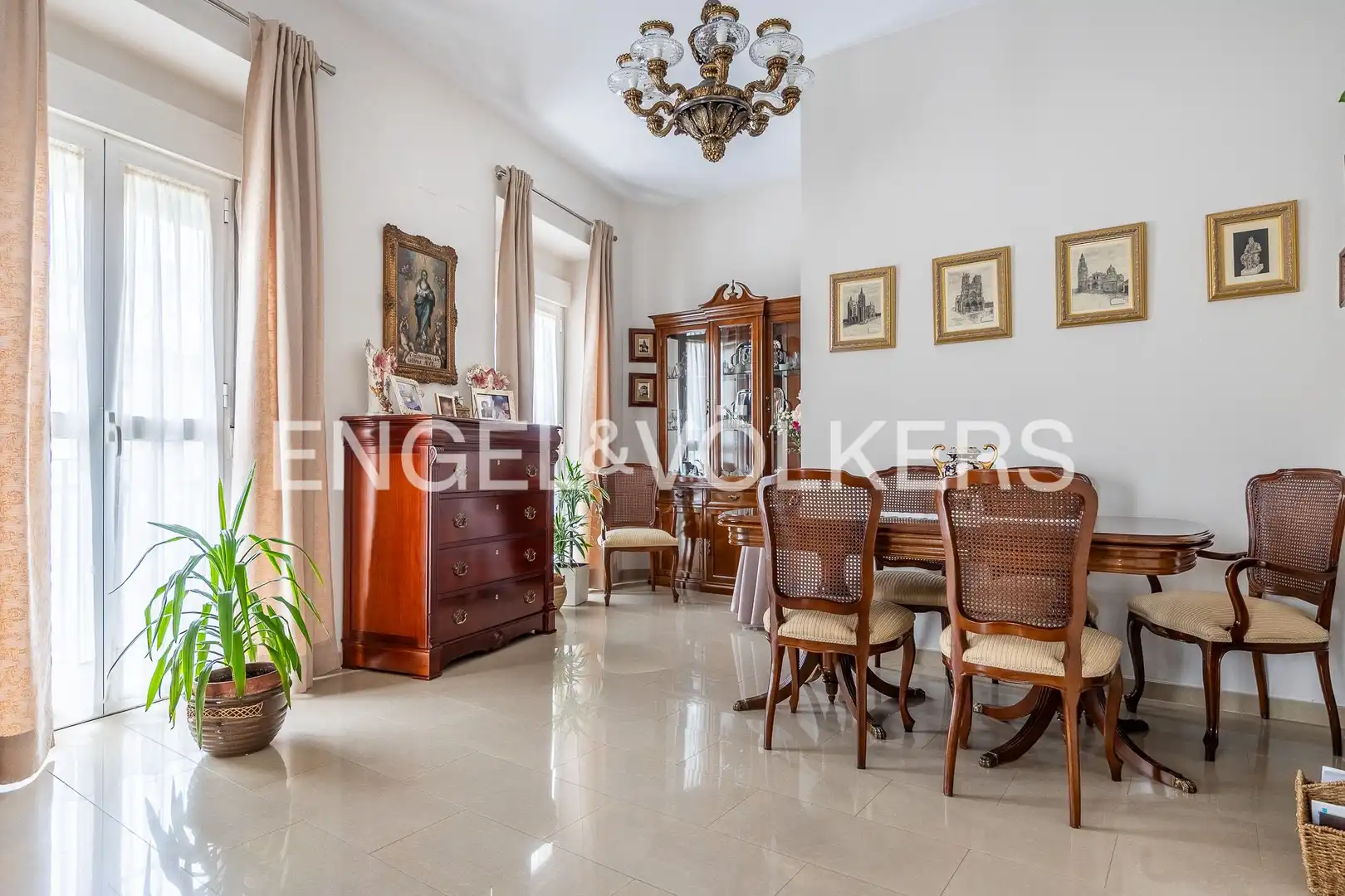 Comedor de Piso en venta en Sevilla con Calefacción