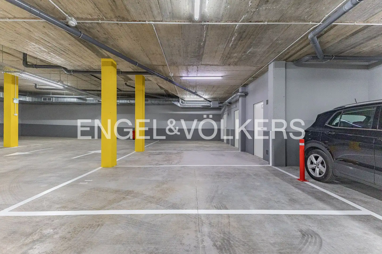 Parking de Planta baja de alquiler en Sabadell con Aire acondicionado, Calefacción y Terraza