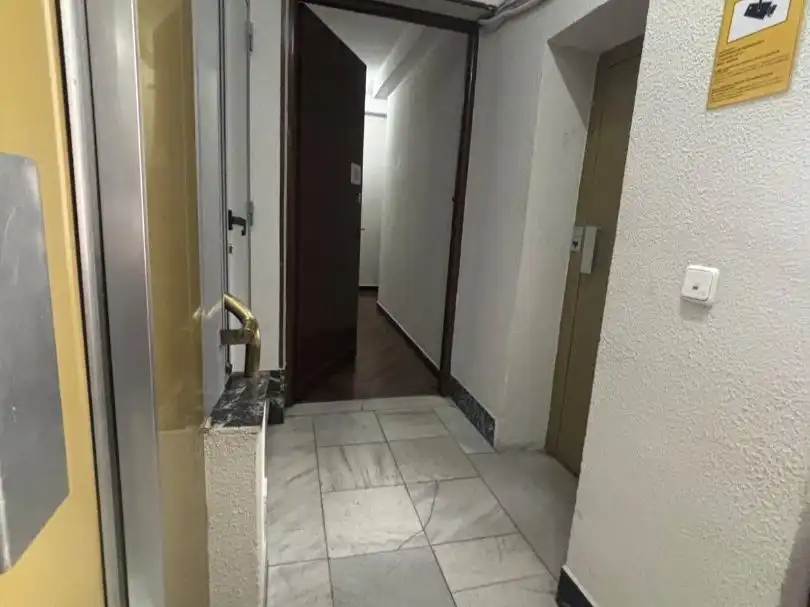 Oficina en venta en Madrid con Calefacción y Alarma