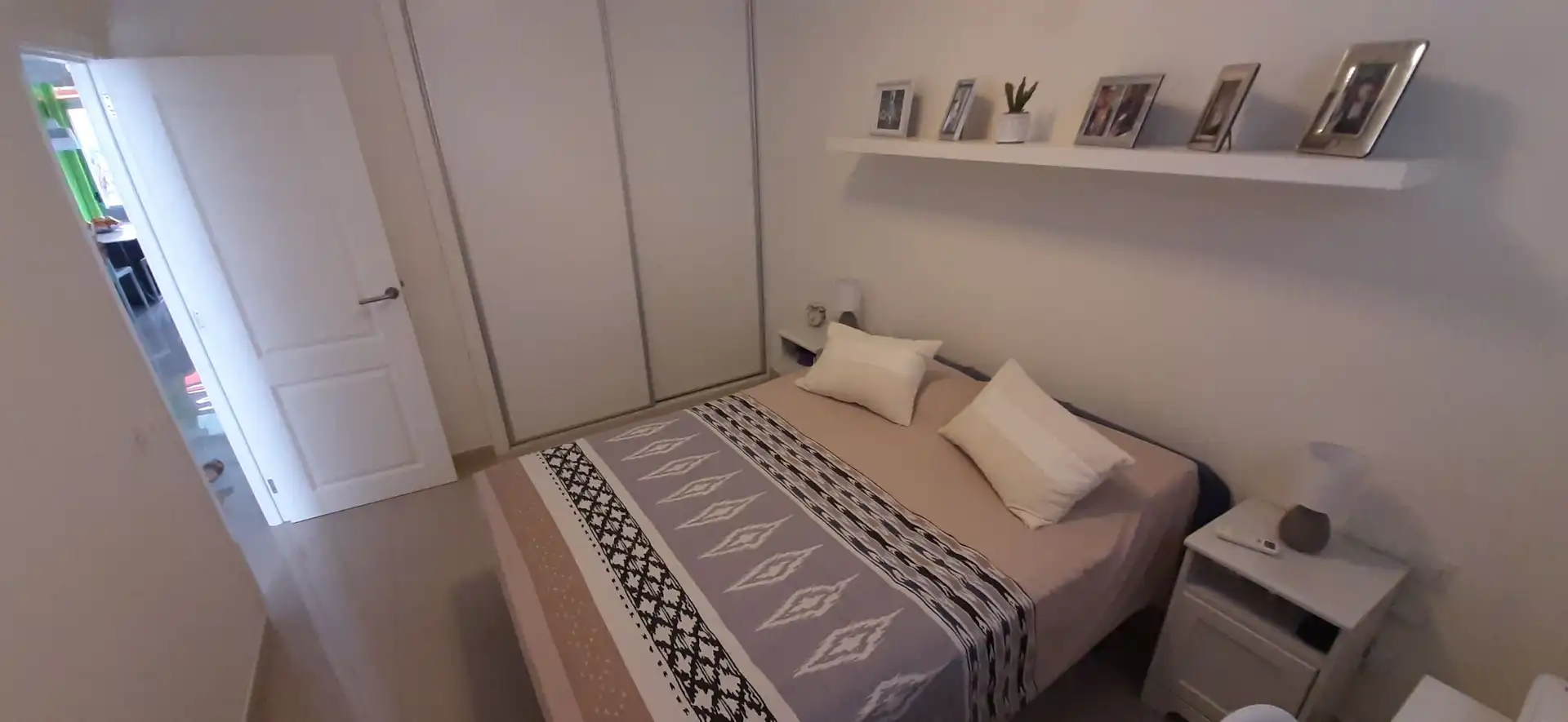 Habitación de Apartamento en venta en Arona con Terraza y Piscina comunitaria