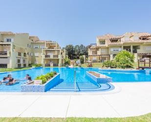 Piscina de Planta baixa en venda en Sotogrande amb Aire condicionat, Terrassa i Piscina