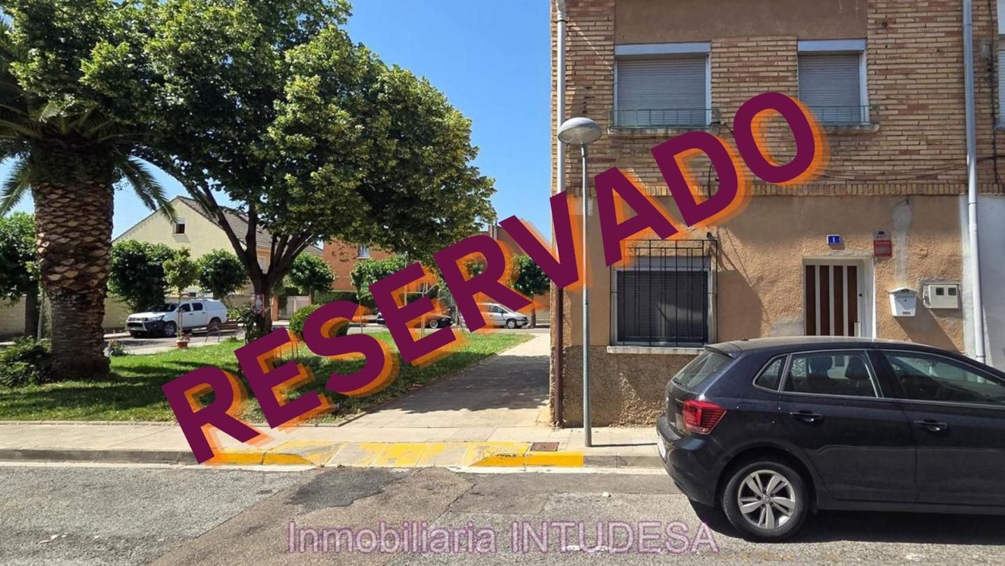 Vista exterior de Casa o xalet en venda en Tudela amb Aire condicionat, Calefacció i Traster