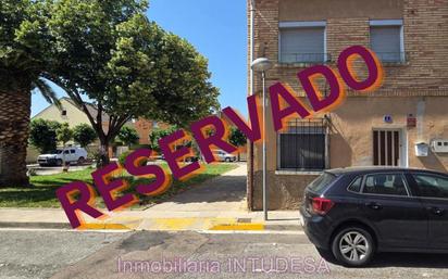 Vista exterior de Casa o xalet en venda en Tudela amb Aire condicionat, Calefacció i Traster