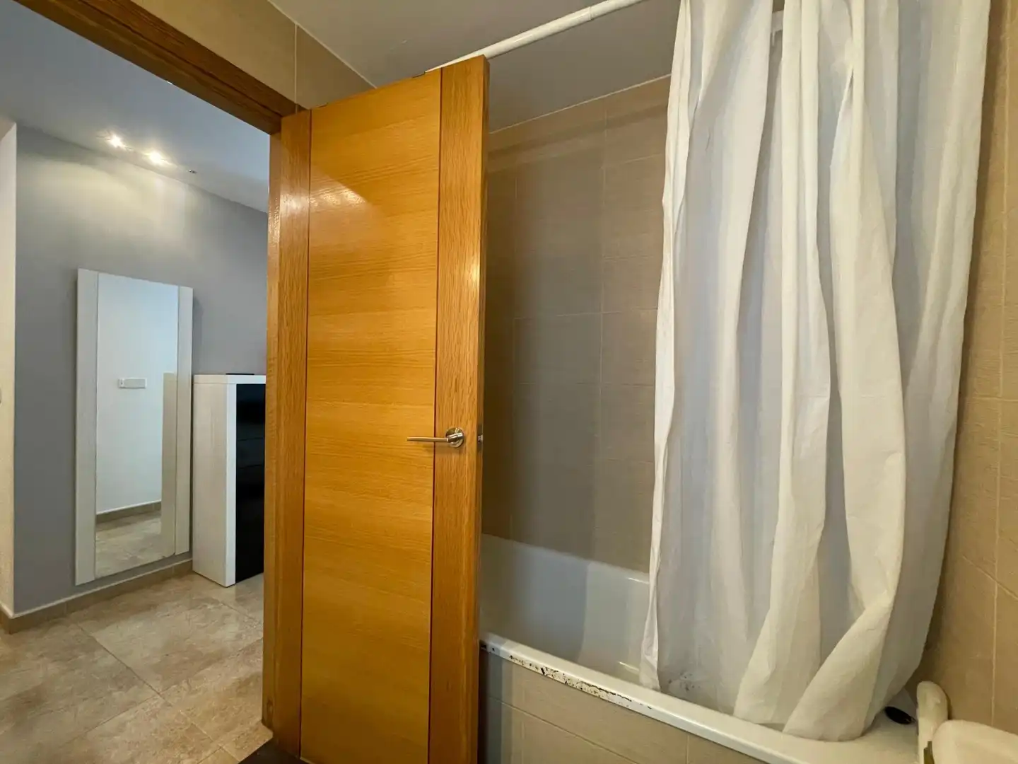 Flat for sale in Calle AUSIAS MARCH, Llombai