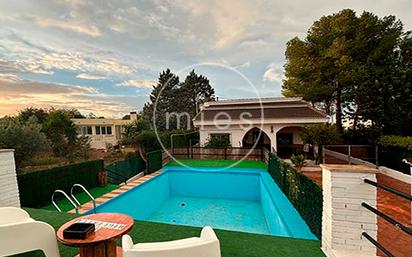 Piscina de Casa o xalet en venda en Turís amb Aire condicionat, Terrassa i Piscina