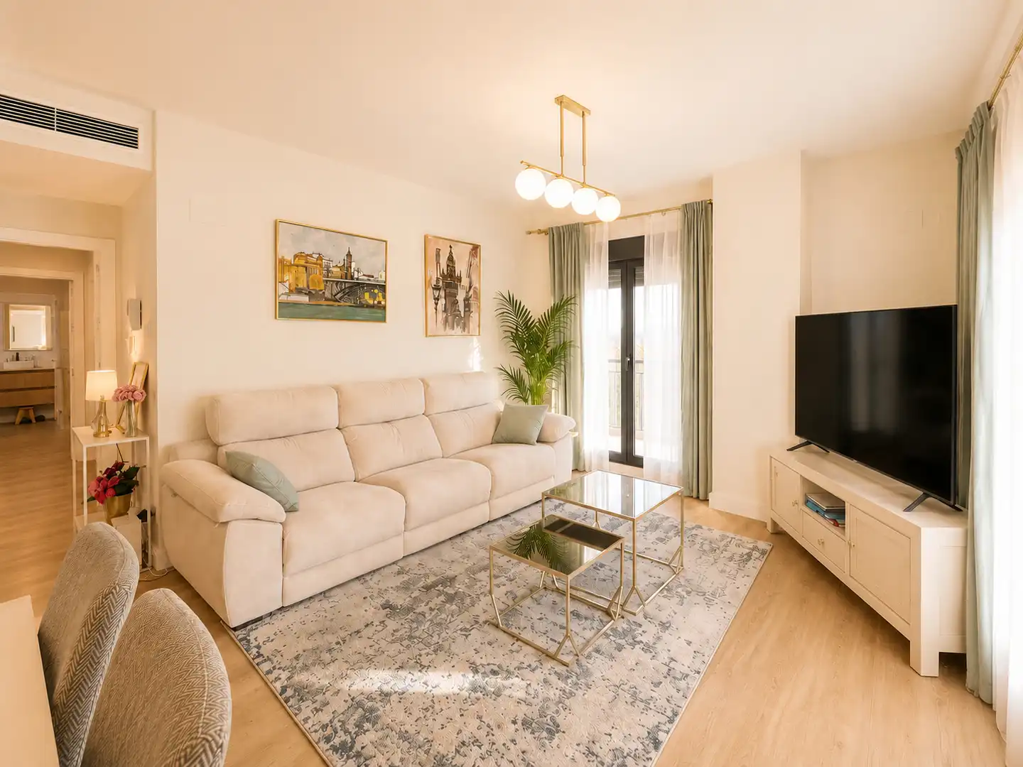 Sala d'estar de Àtic en venda en Mairena del Aljarafe amb Aire condicionat, Terrassa i Traster