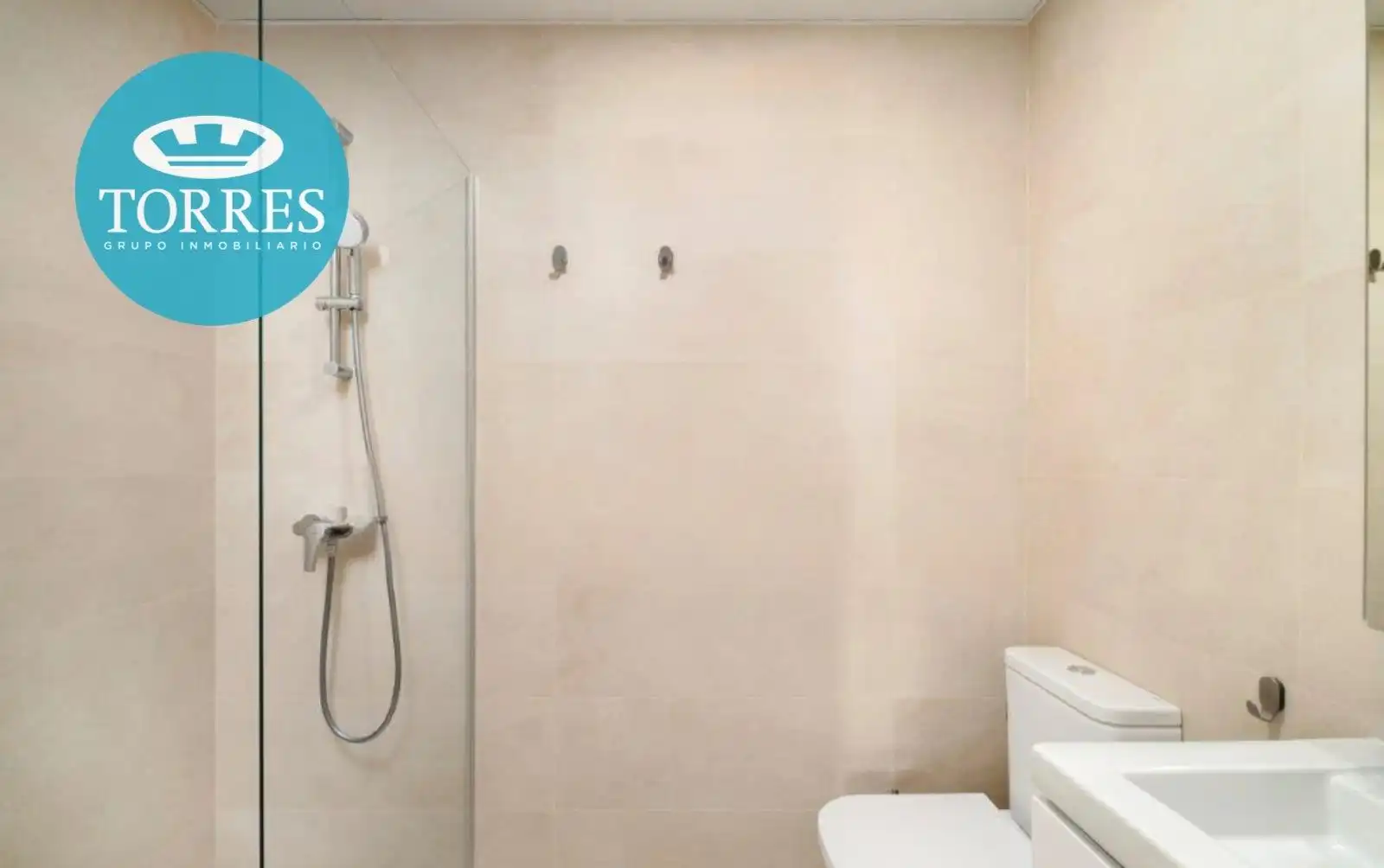 Bany de Pis en venda en Málaga amb Aire condicionat, Moblat i Piscina comunitària