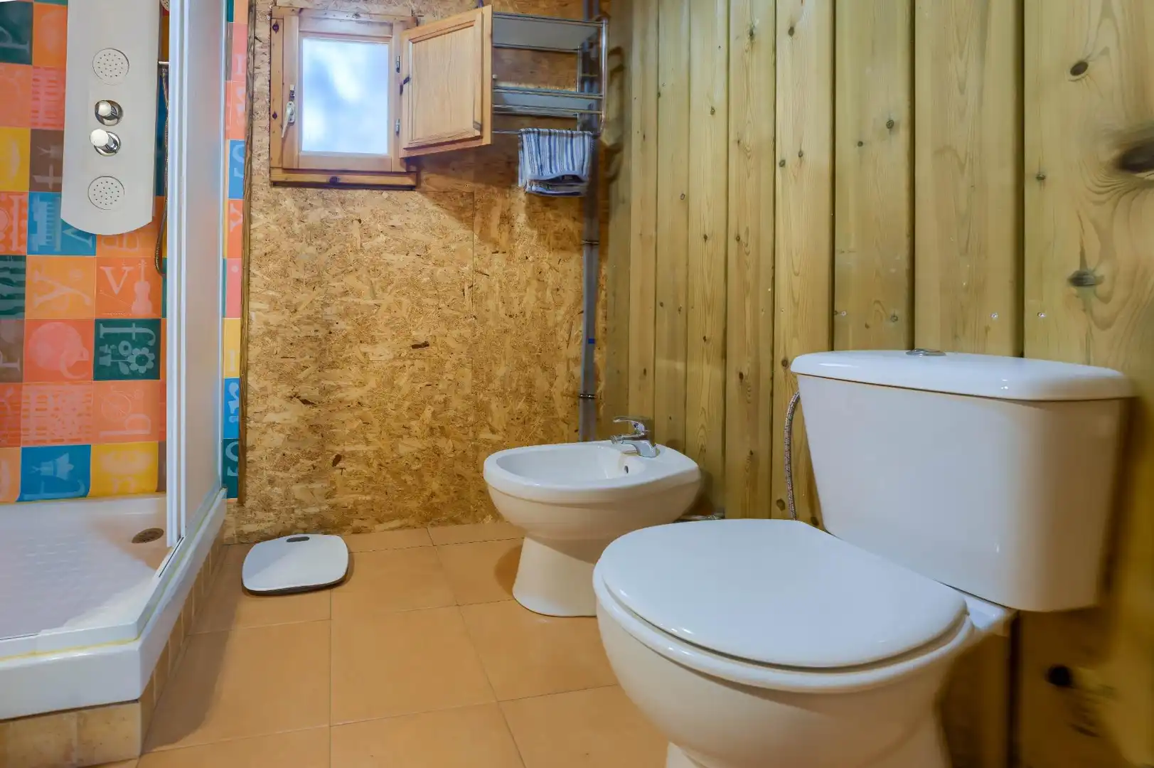 Baño de Casa o chalet en venta en Sanlúcar la Mayor con Aire acondicionado, Jardín privado y Trastero