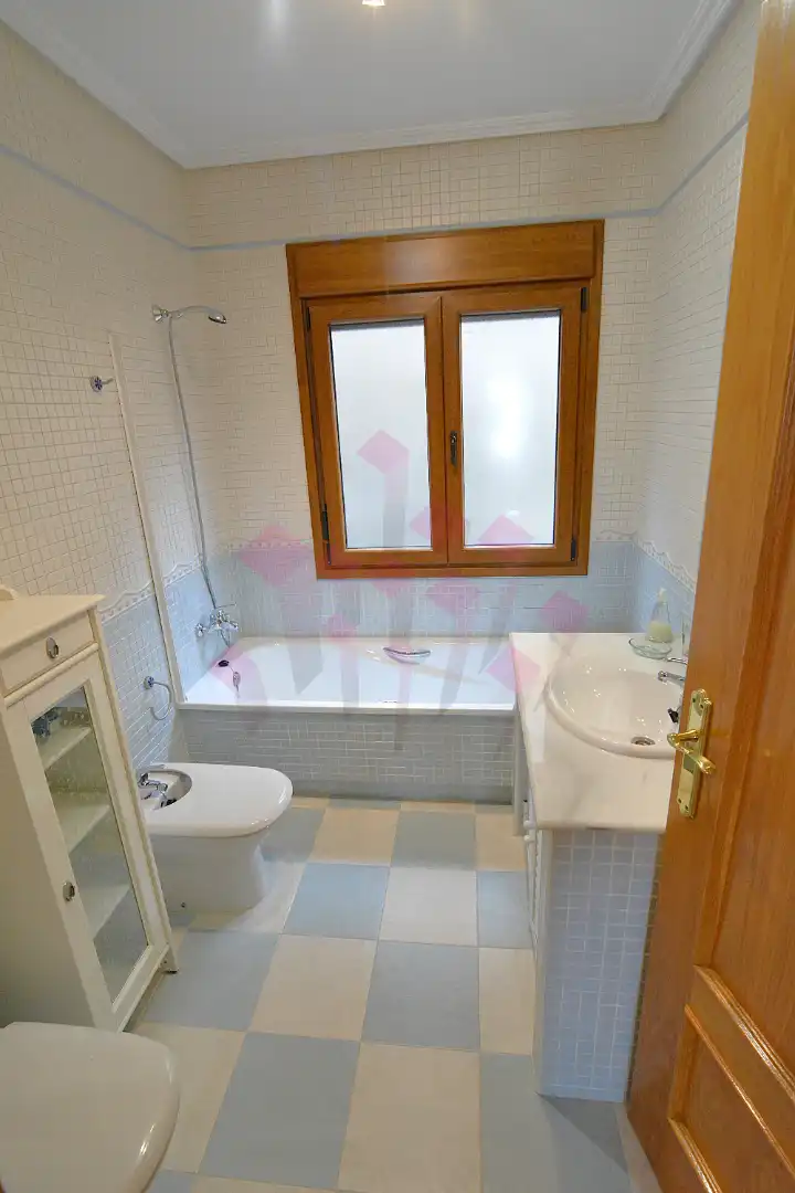 Bathroom of Houses for sale in Villarrubia de los Ojos  with Air Conditioner, Heating and Storage room
