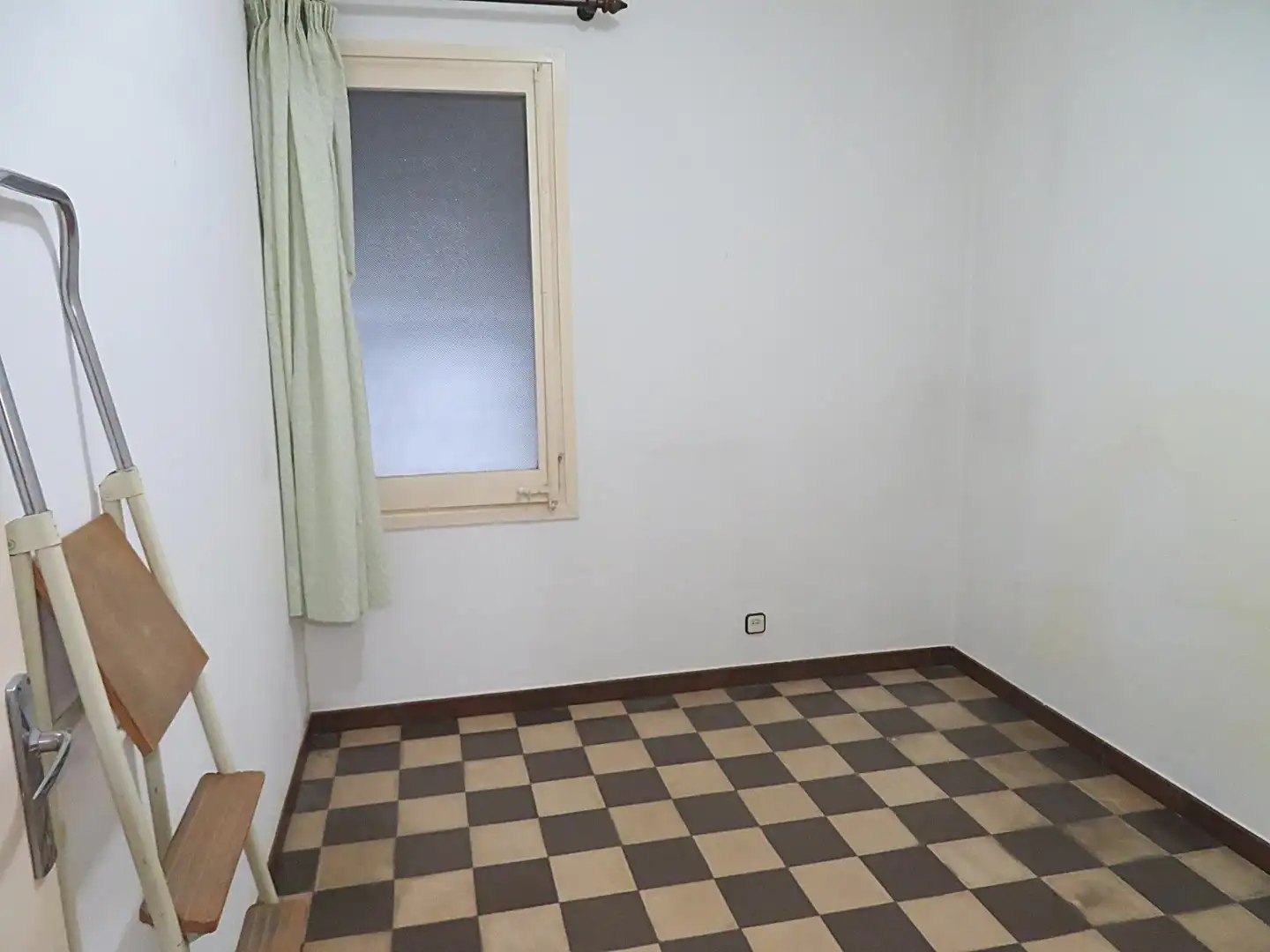 Habitación de Piso en venta en Barcelona con Balcón