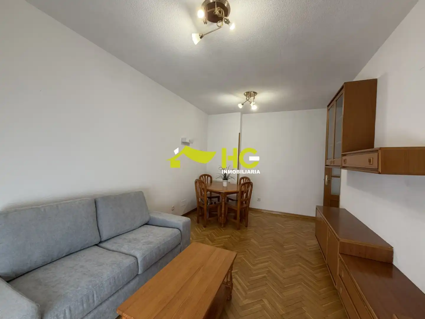 Living room of Flat for rent in Villaviciosa de Odón  with Heating, Parquet flooring and Furnished