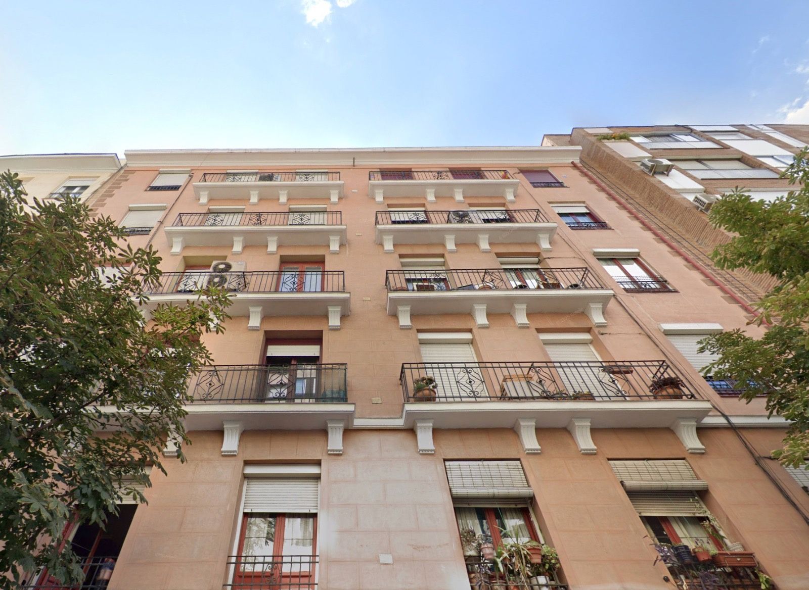 Exterior view of Flat to rent in  Madrid Capital  with Air Conditioner, Heating and Terrace