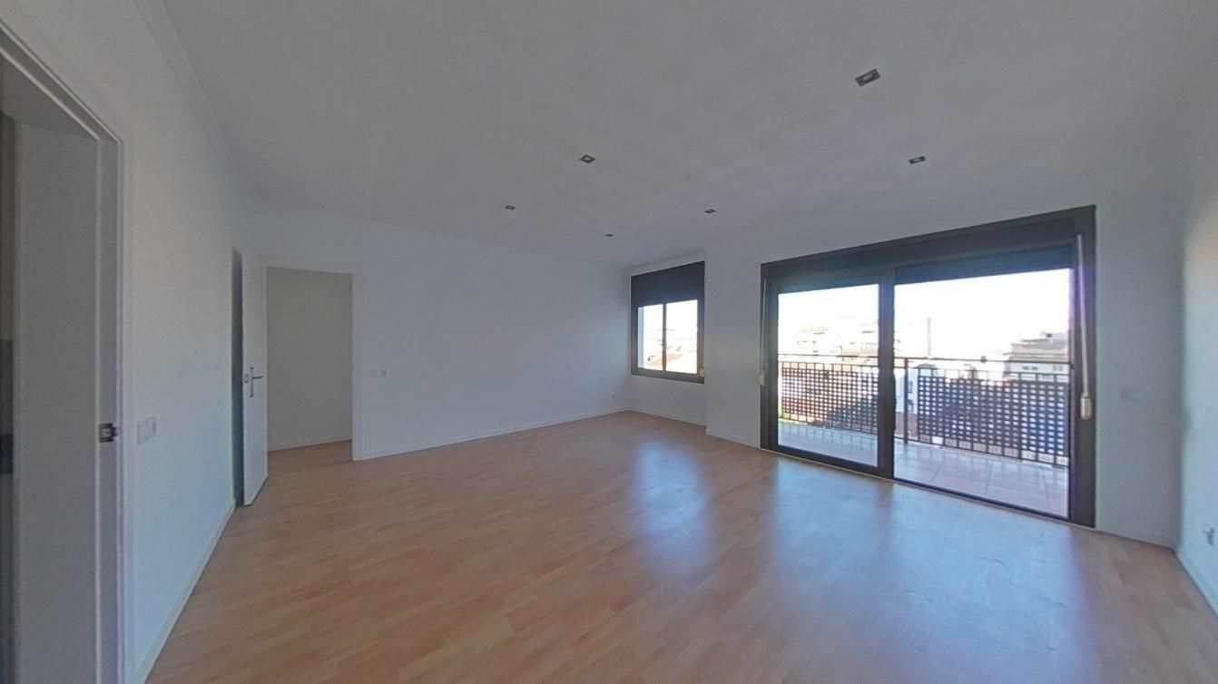 Bedroom of Flat for sale in Sabadell  with Parquet flooring