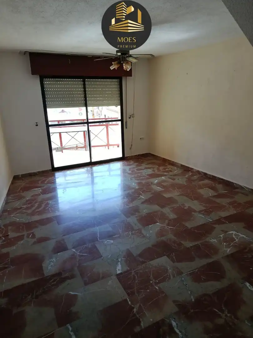 Piso con terraza en venta en Belén - San Roque