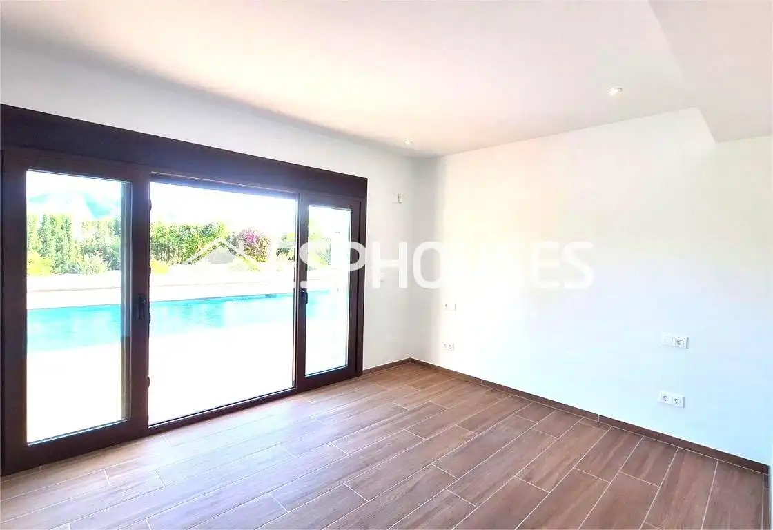 Schwimmbecken von Haus oder Chalet zum Verkauf in Altea mit Klimaanlage, Schwimmbad und Haustechnik