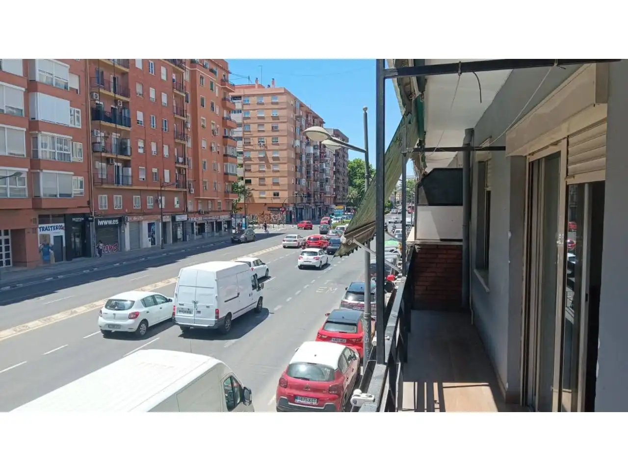 Vista exterior de Pis en venda en Rascanya