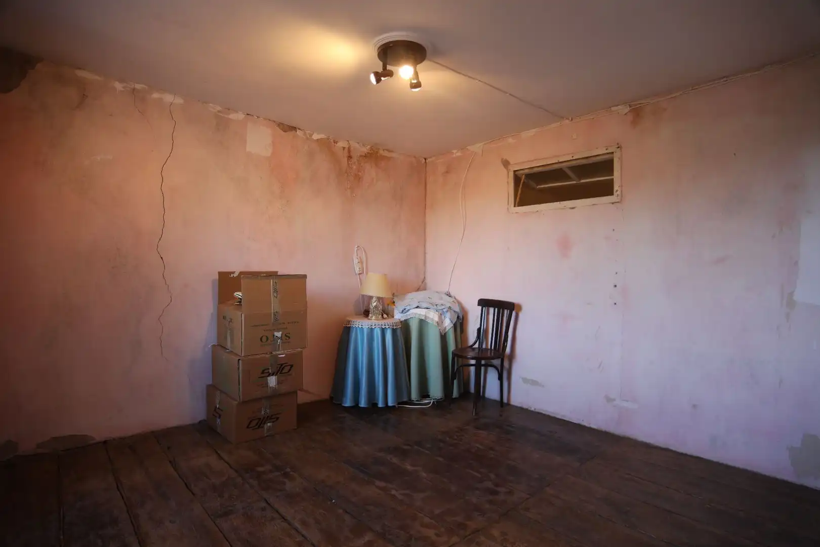 Schlafzimmer von Country house zum Verkauf in Valdeprado del Río mit Privatgarten