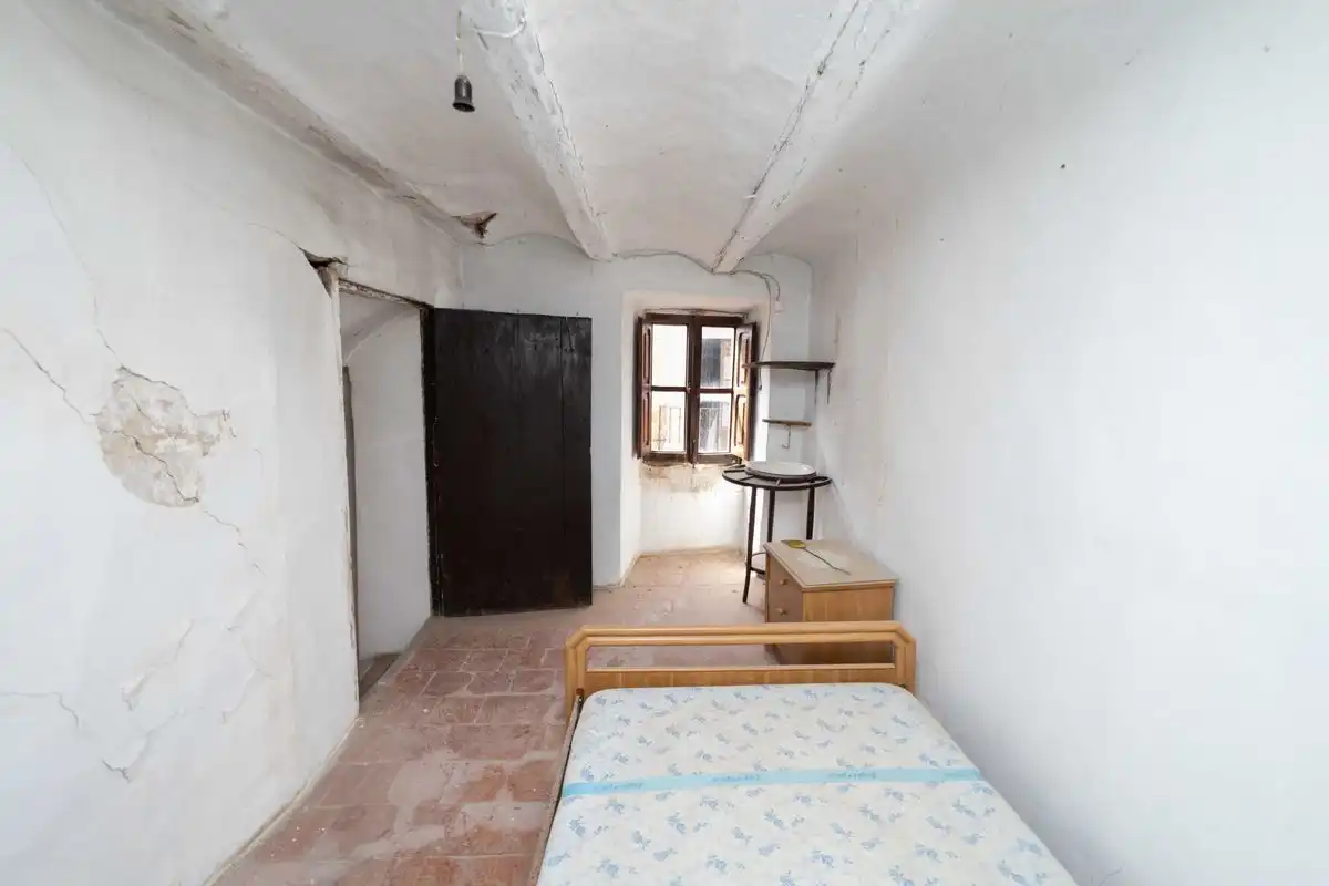 Casa adosada en venta en Mora de Rubielos con Calefacción
