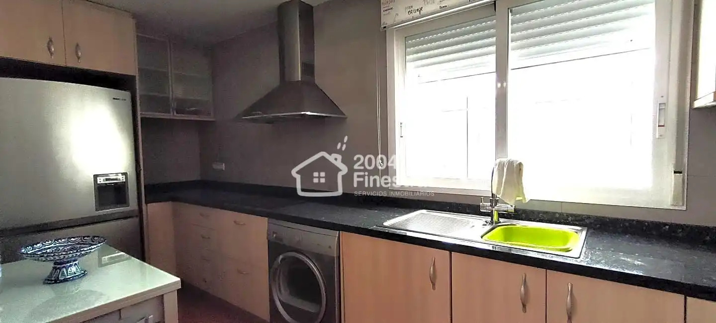 Cuina de Casa o xalet en venda en Finestrat amb Aire condicionat, Terrassa i Piscina